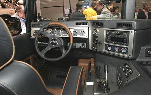 https://nauka.bg/pic/bgtech/military/car/04.hummer.h1.500.jpg
