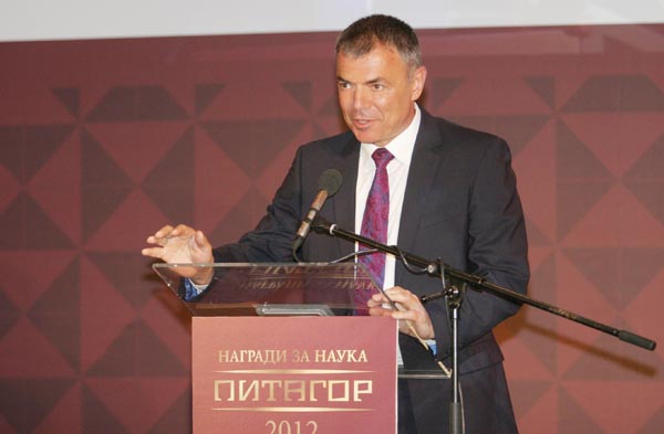 12-06-26_nagrada_pitagor2.jpg