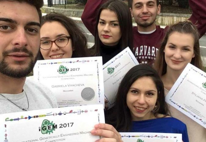 Студенти от Биологическия факултет на Софийския университет и от Медицинския университет в София завоюваха второ място на най-престижното състезание по синтетична биология в света