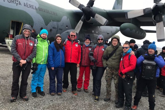 Групата на проф. Христо Пимпирев достигна Антарктида