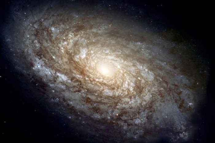 Открит е галактически диск, за който се предполага, че се е образувал съвсем скоро след Големия взрив