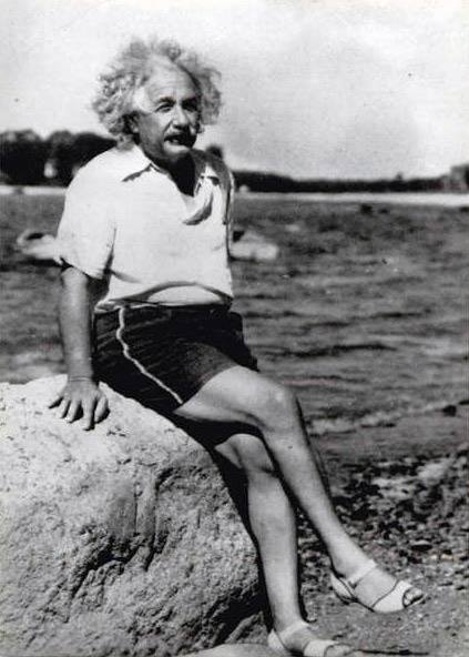 Albert-Einstein.jpg