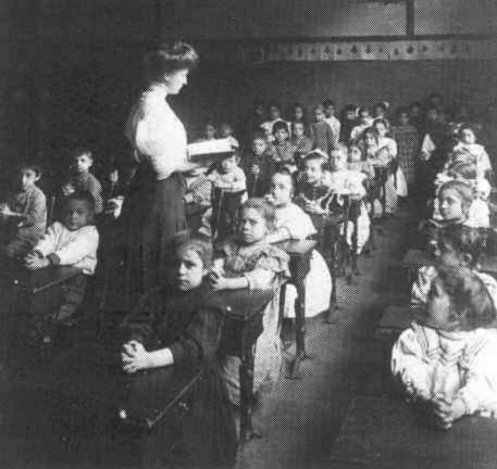 An-American-Classroom-in-the-year-1900.jpg