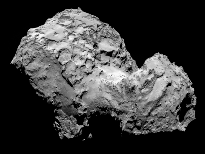 Comet_67P_on_3_August_2014.png