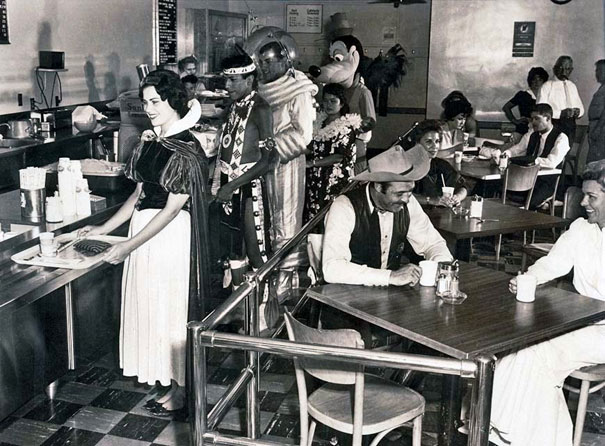 Disneyland-Employee-Cafeteria-in-1961.jpg