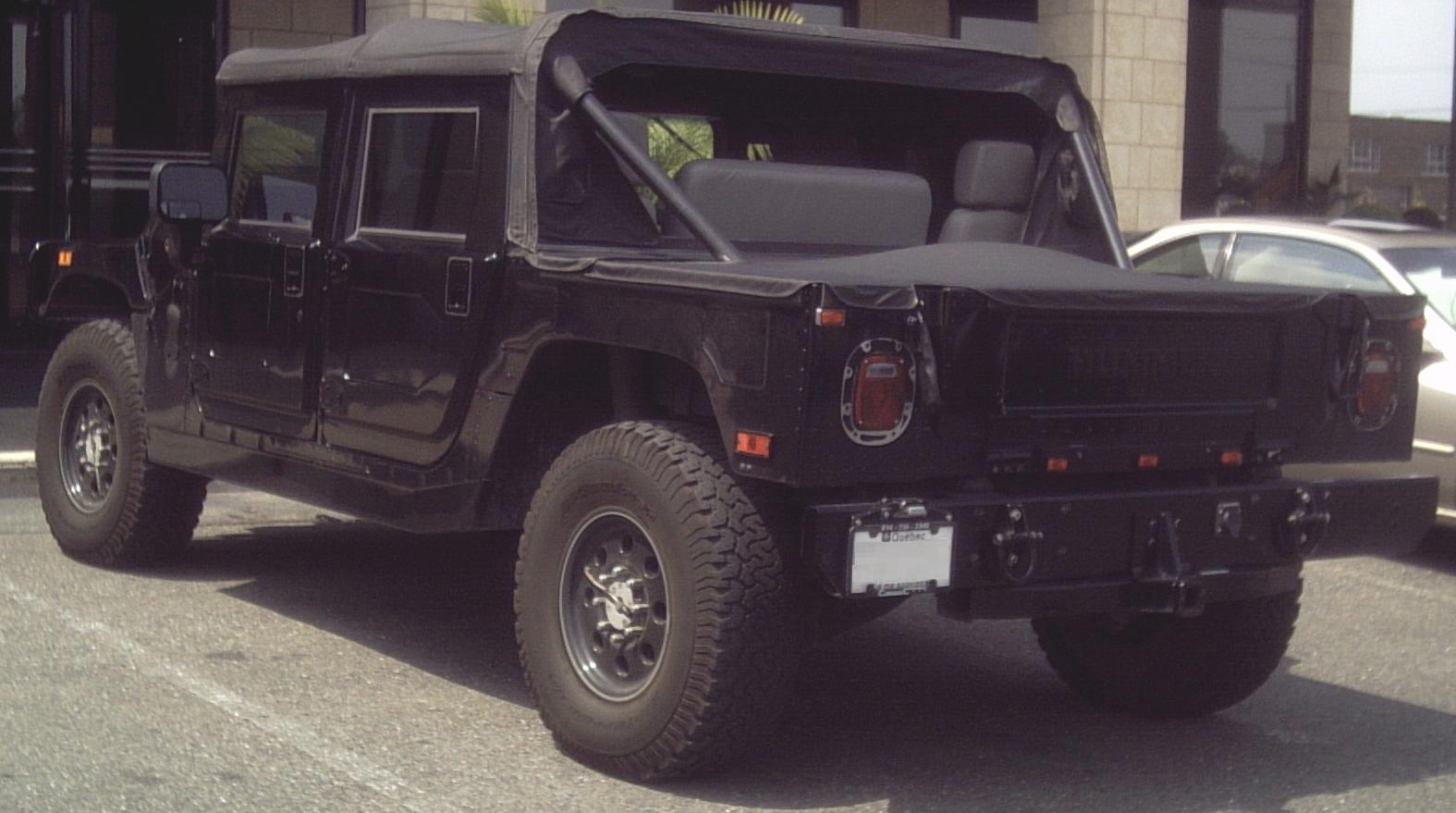 https://nauka.bg/pic/bgtech/military/car/Hummer_H1_SUT.JPG