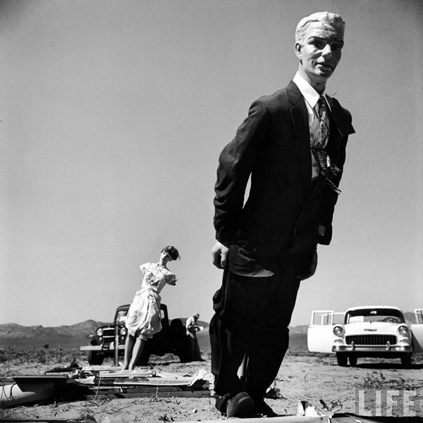 Mannequins-from-an-Atomic-Bomb-Test-Site-in-Nevada-during-the-Mid-50s.jpg