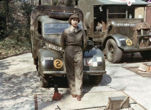 Queen-Elizabeth-during-her-WWII-service.jpg
