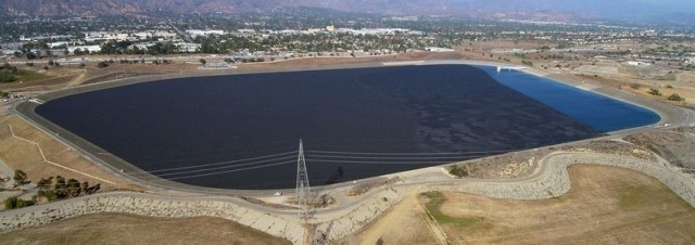 los-angles-reservoir-black-balls-12-640x226.jpg